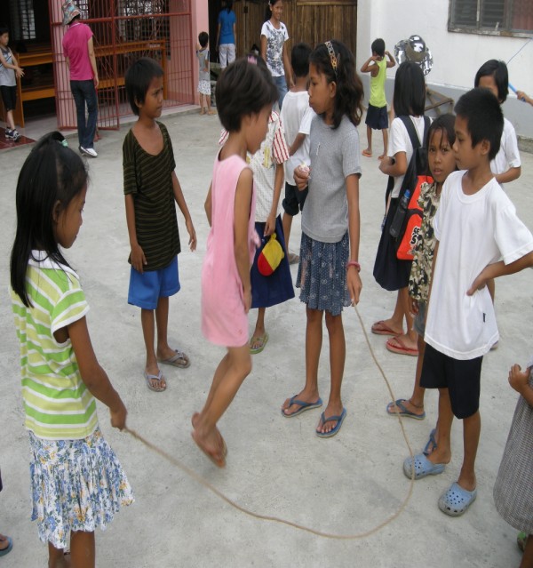 필리핀2차어린이 017.jpg